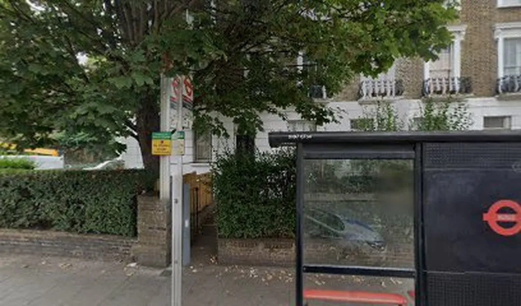 Mornington Crescent (Stop K)