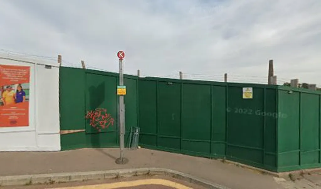 Morris Walk Estate (Stop K)