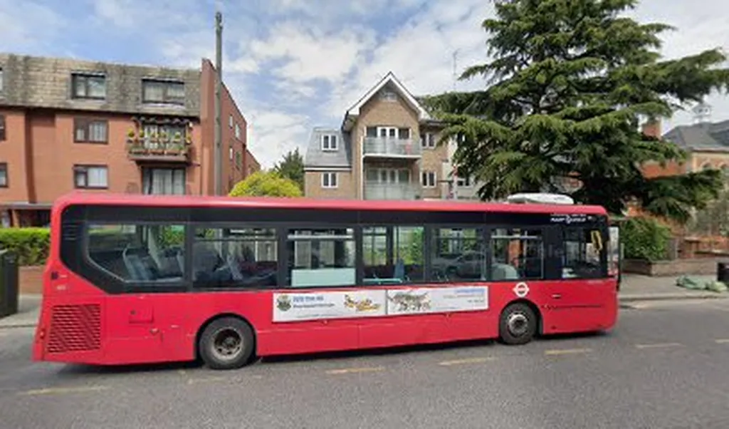 New Barnet Station Station Road (Stop D)