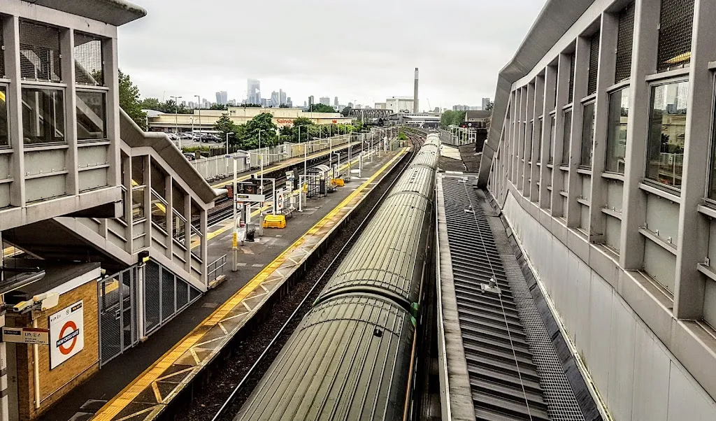 New Cross Gate Station (Stop O)