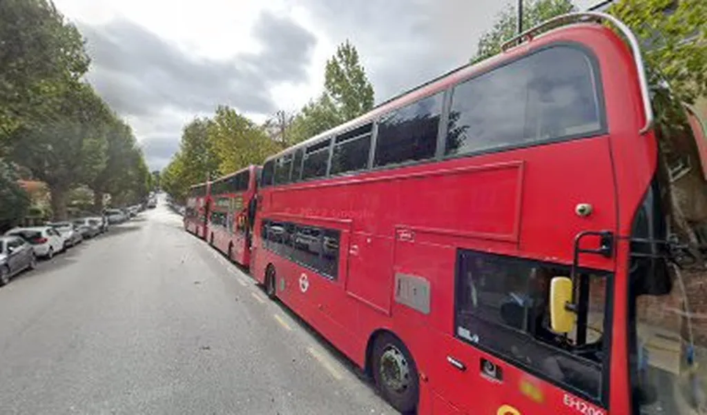 New Cross / Jerningham Road (Stop N)