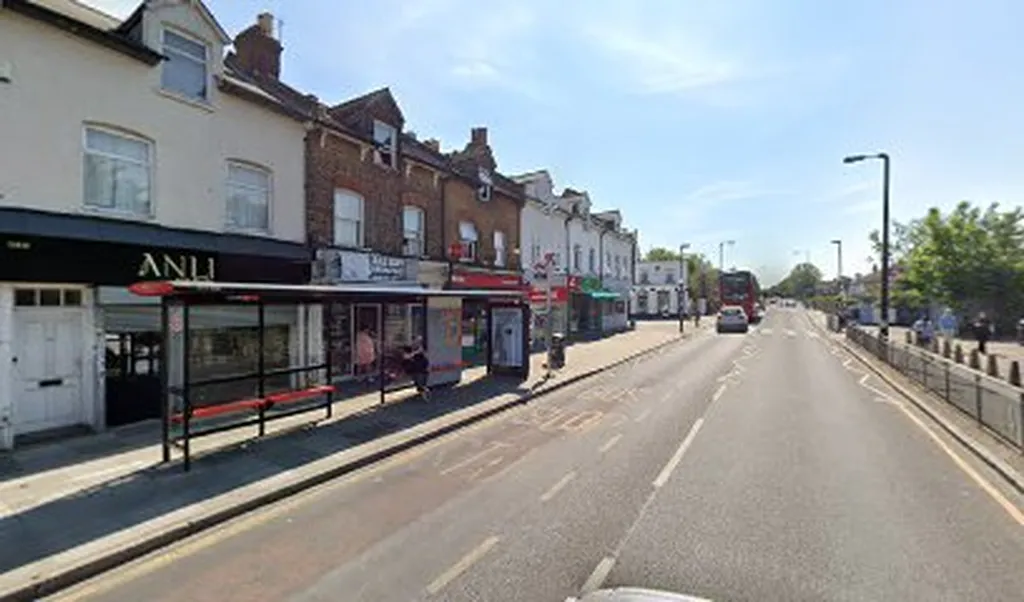 New Eltham Station / Footscray Road (Stop J)