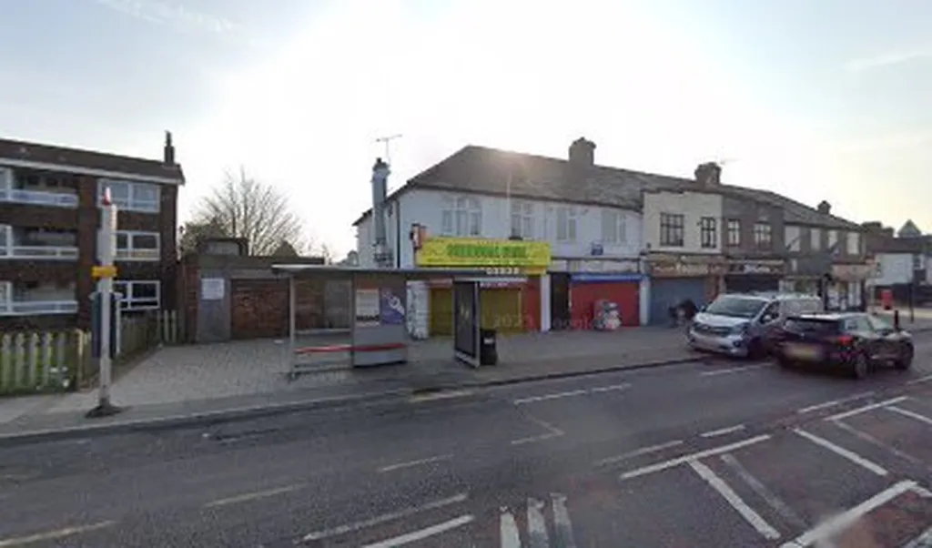 New North Road Fullwell Cross (Stop W)