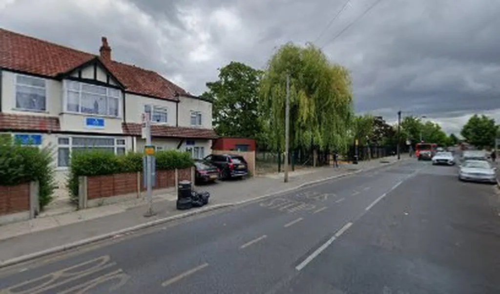 Northborough Road (Stop L)