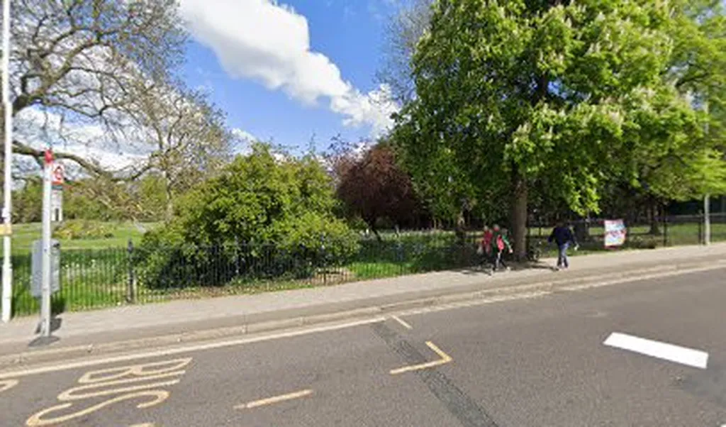 Northbrook Road (Stop VC)