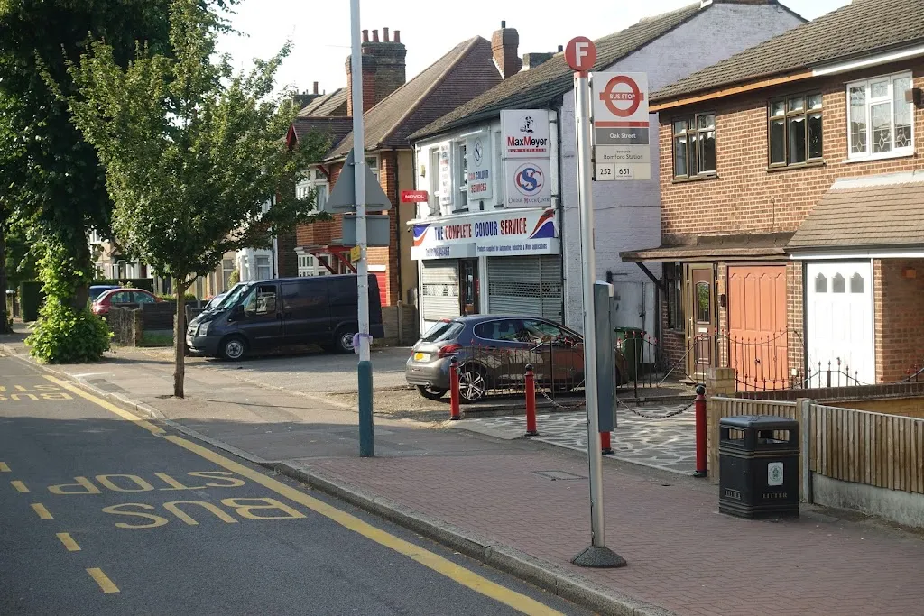Oak Street (Stop F)