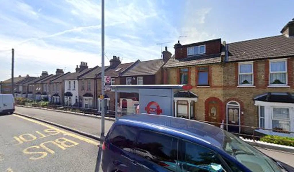 Old Road / Perry Street