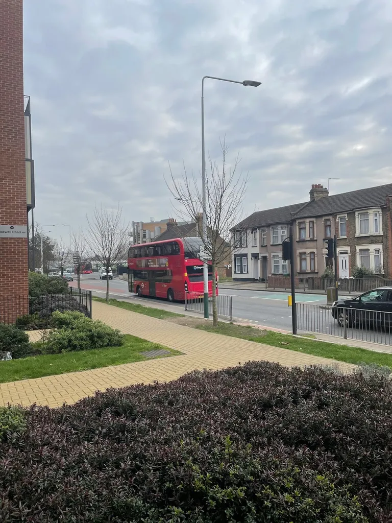 Oldchurch Rise (Stop HB)