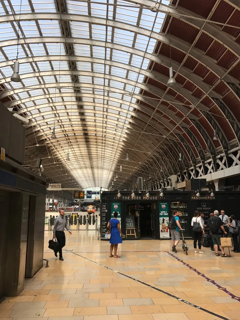 Paddington Station (Stop F)