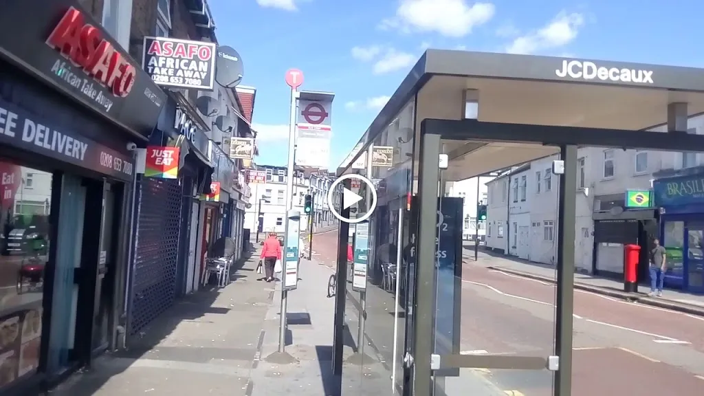 Pawsons Road (Stop T) 1 Pawsons Road (Stop T)