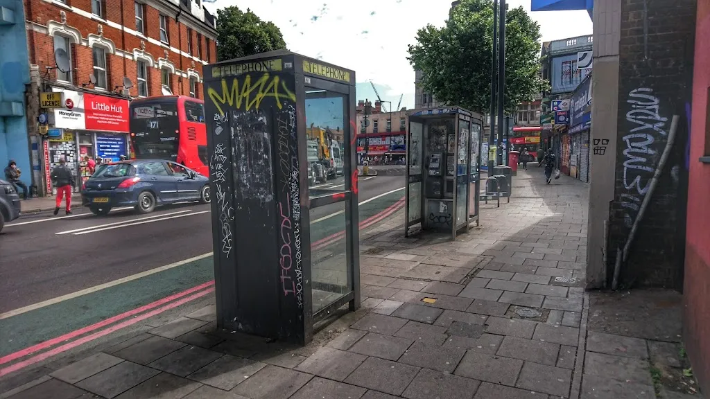 Peckham Library (Stop C)