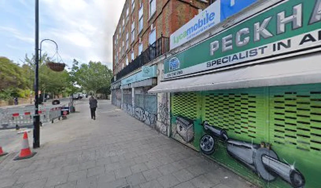 Peckham Library (Stop D)