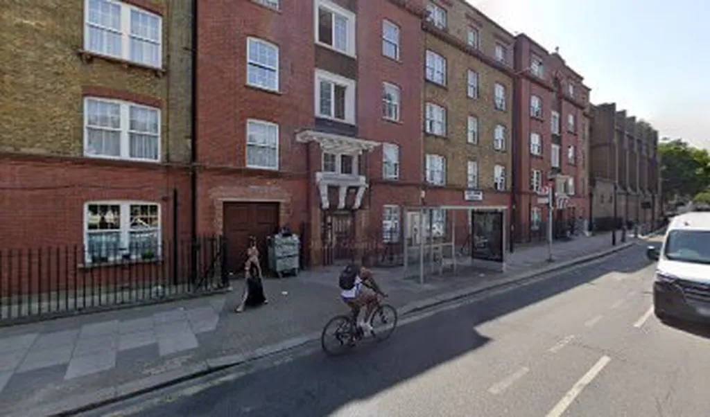 Peel Grove (Stop L)