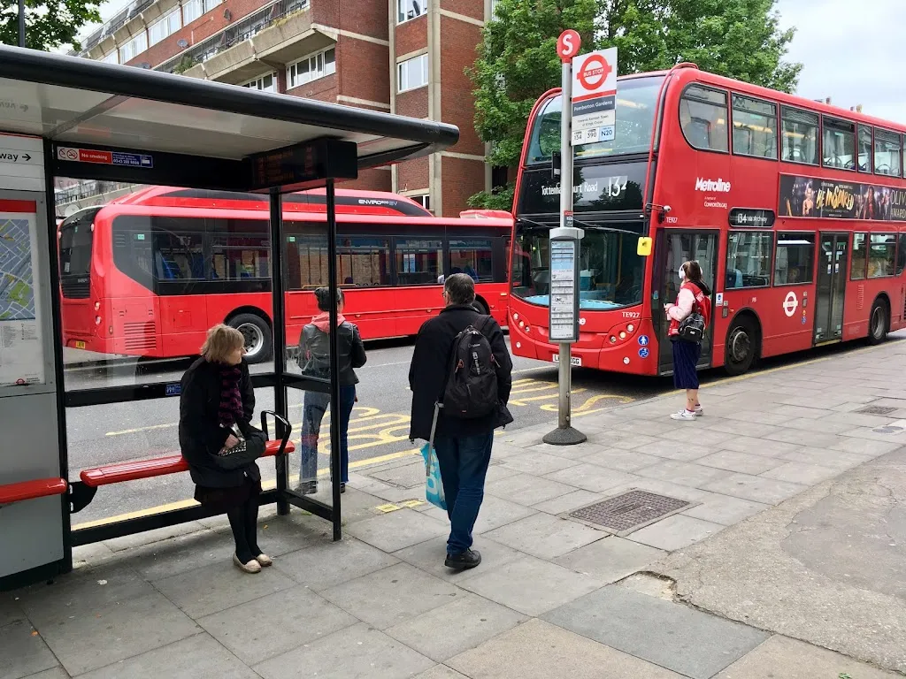 Pemberton Gardens Holloway (Stop S)