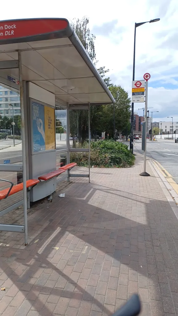 Pontoon Dock Station DLR (Stop Q)