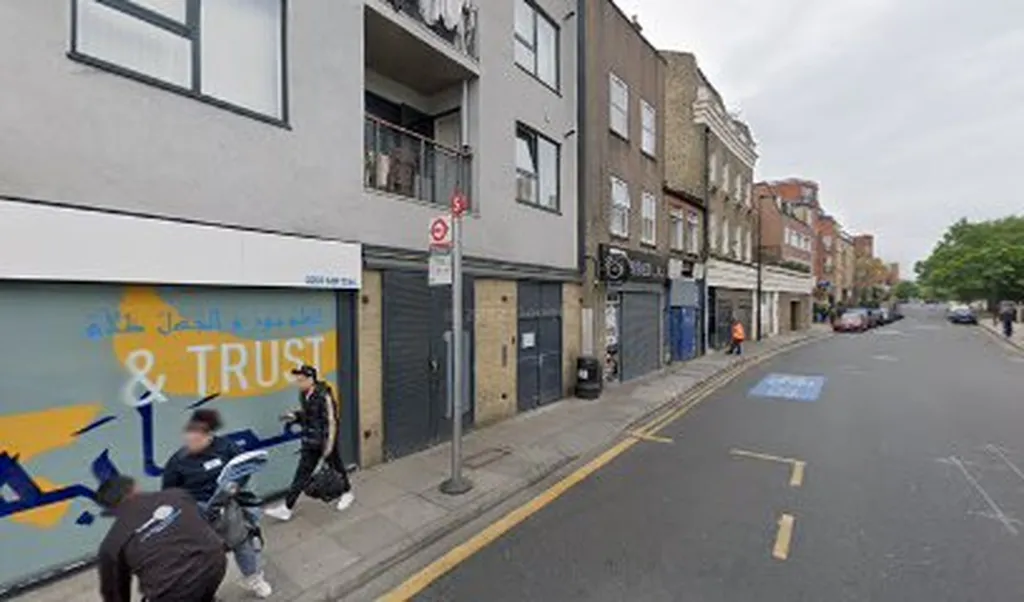Poplar High Street Blackwall (Stop S)