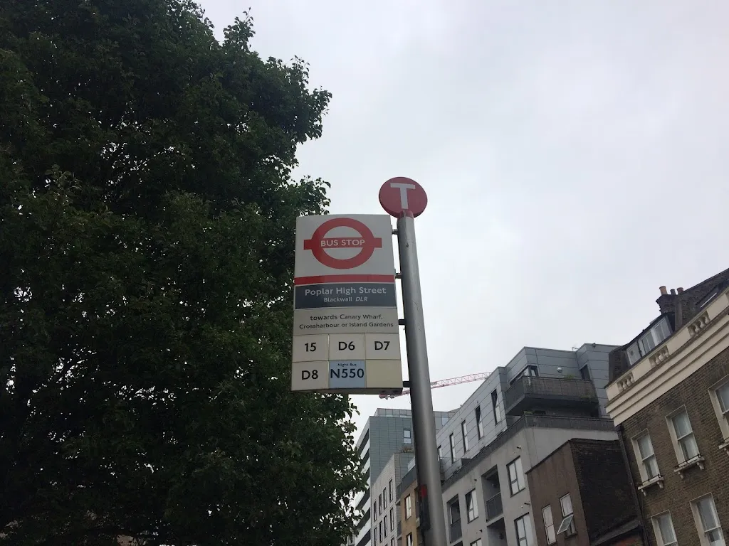 Poplar High Street / Blackwall (Stop T)
