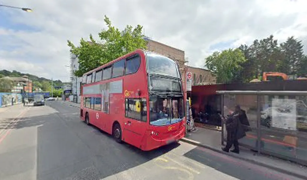 Purley Library (Stop Y)