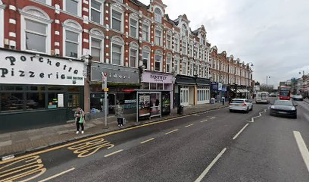 Queens Avenue (Stop A)