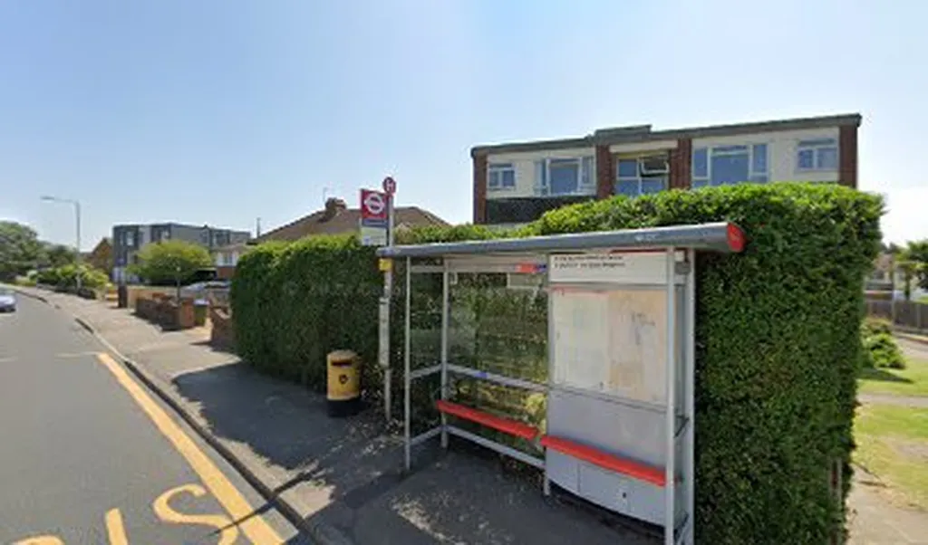 Queenswood Road (Stop H)