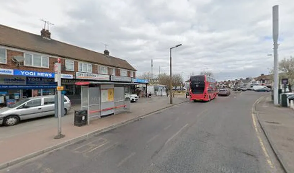 Rainham Road (Stop F)