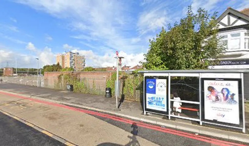 Redbridge Station (Stop RH)