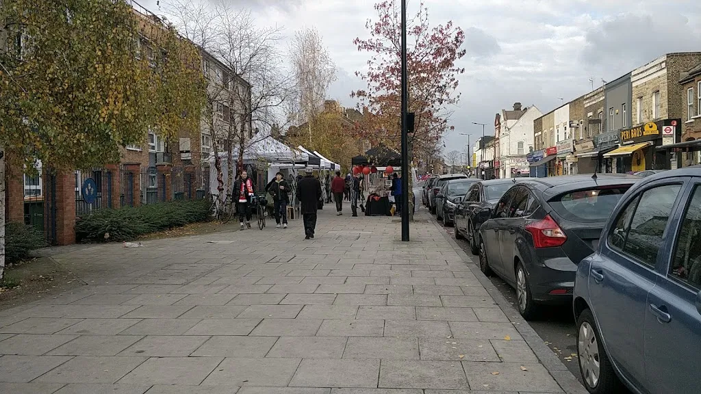Romford Road (Stop J)
