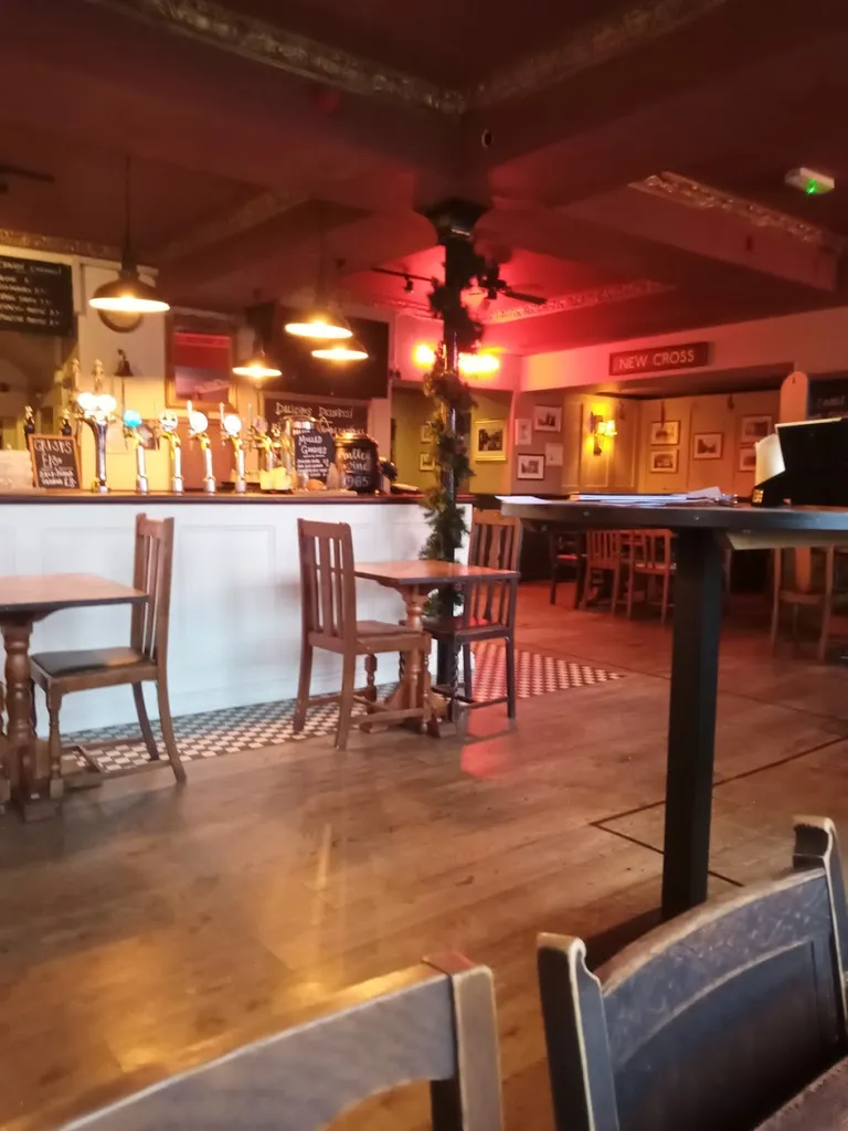 Rose Pub & Kitchen