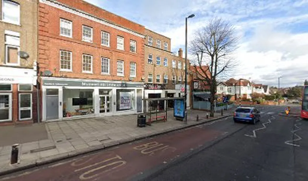 Rosebery Road