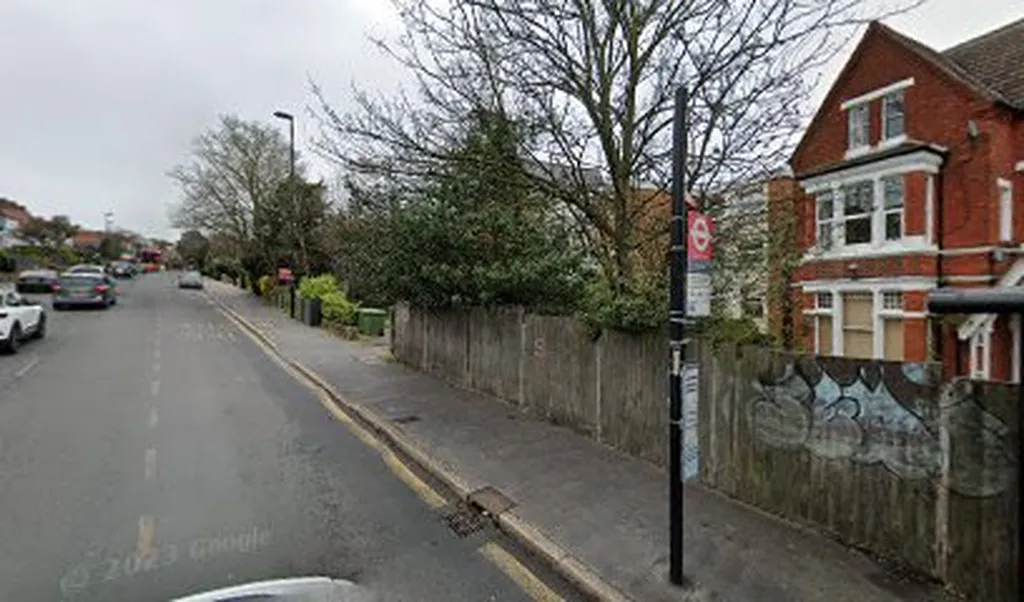 Ross Road (Stop ST)