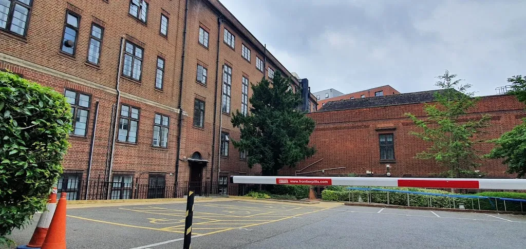 Royal Veterinary College - Camden Campus