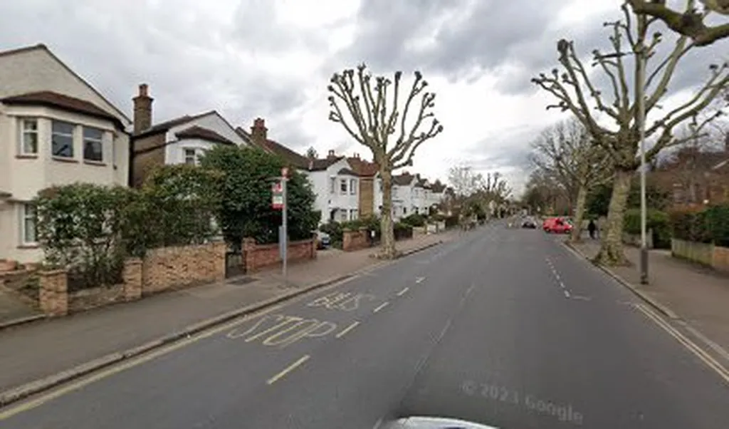Ruskin Walk (Stop X)