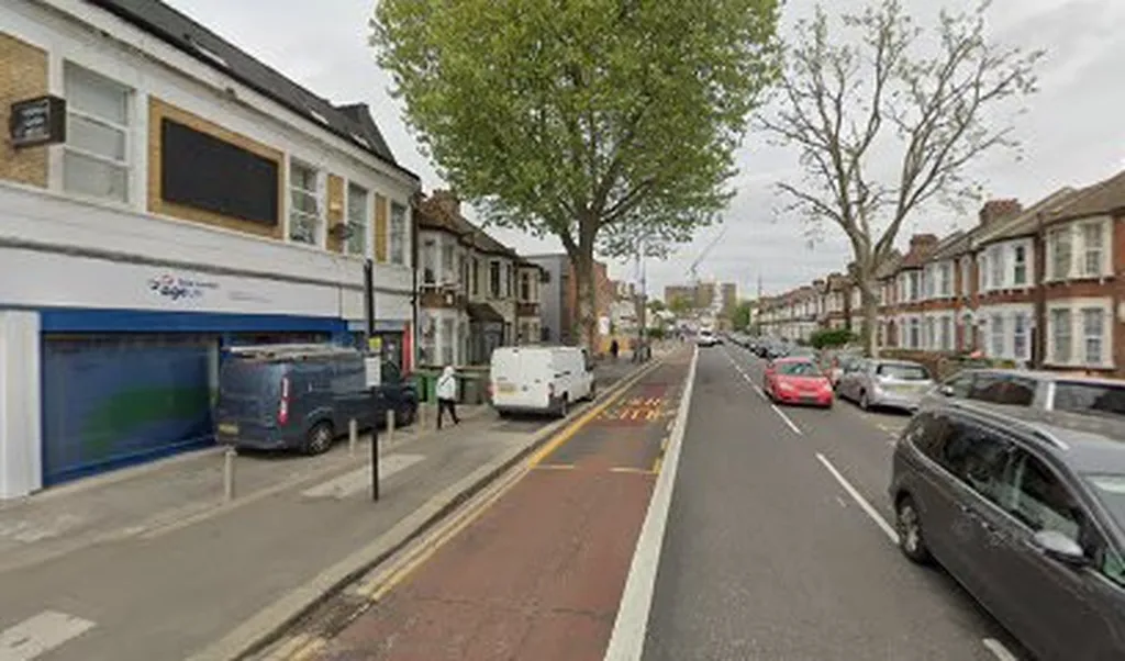 Samson Street (Stop T)