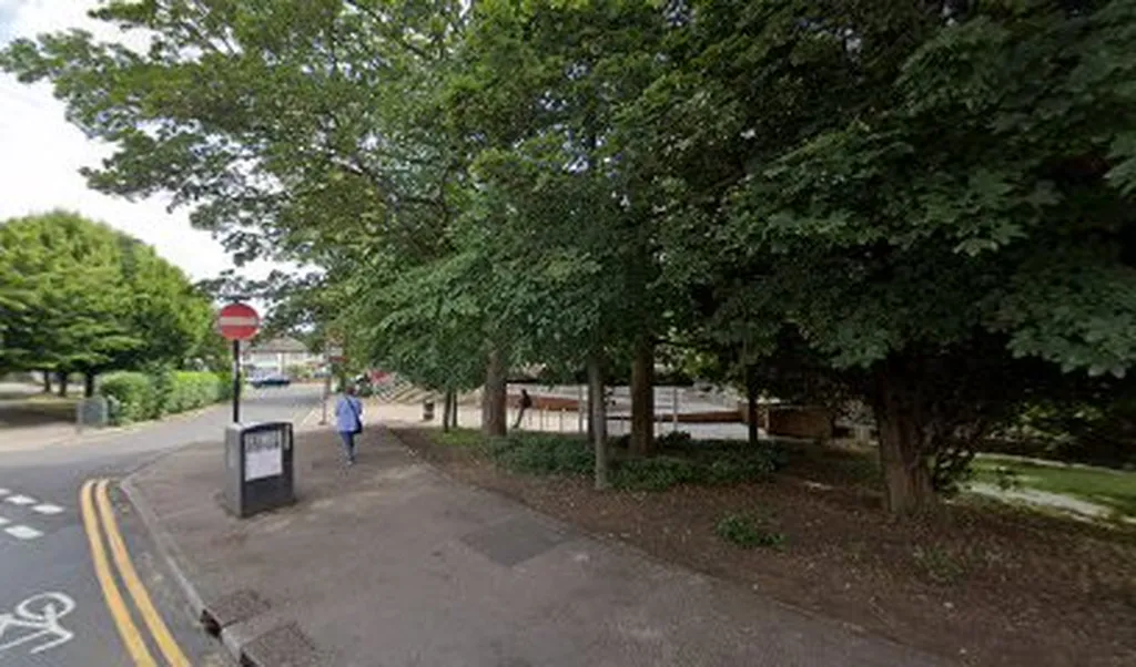 Selsdon Library (Stop B)
