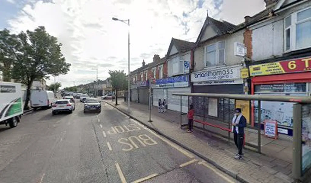 Seven Kings Road (Stop C)