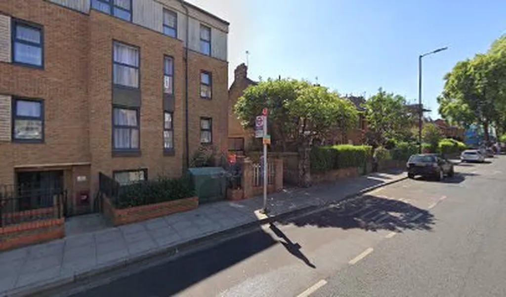 Shacklewell Lane Amhurst Road (Stop U)