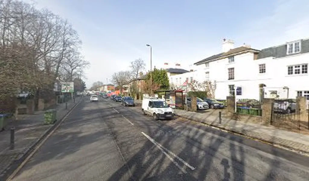 Shooters Hill Road / Eastbrook Road (Stop S)