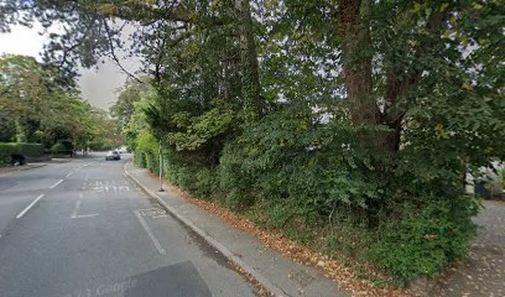 Smithambottom Lane (Stop A)