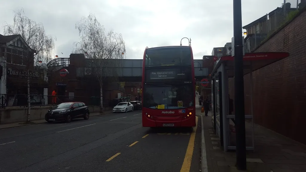 Snaresbrook Station (Stop SJ)