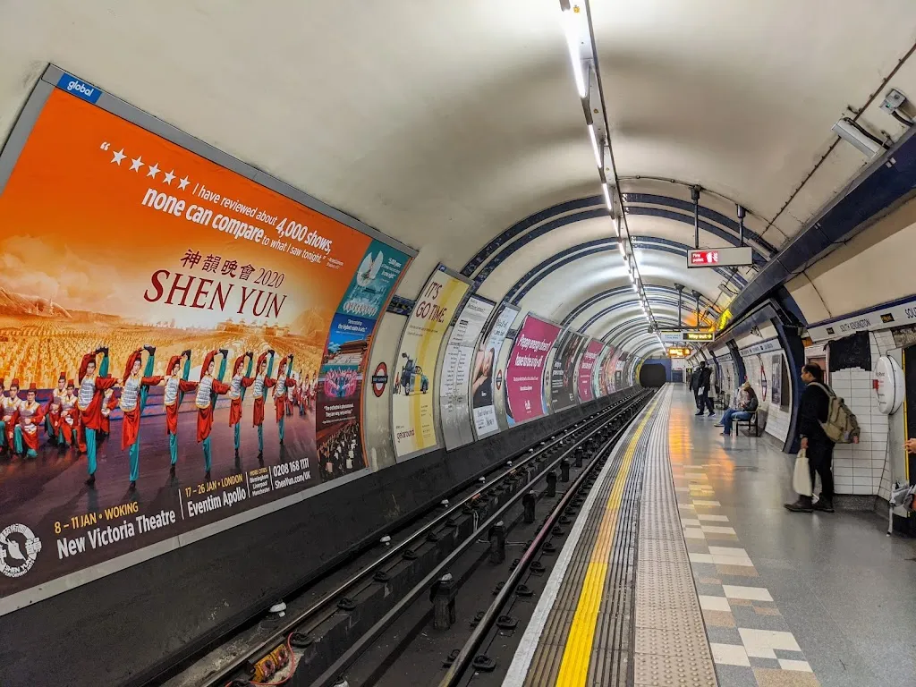 South Kensington Station (Stop E)