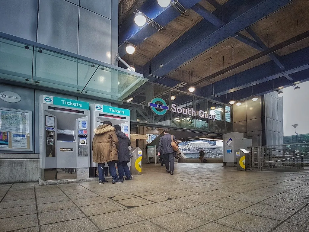 South Quay Station DLR (Stop T)