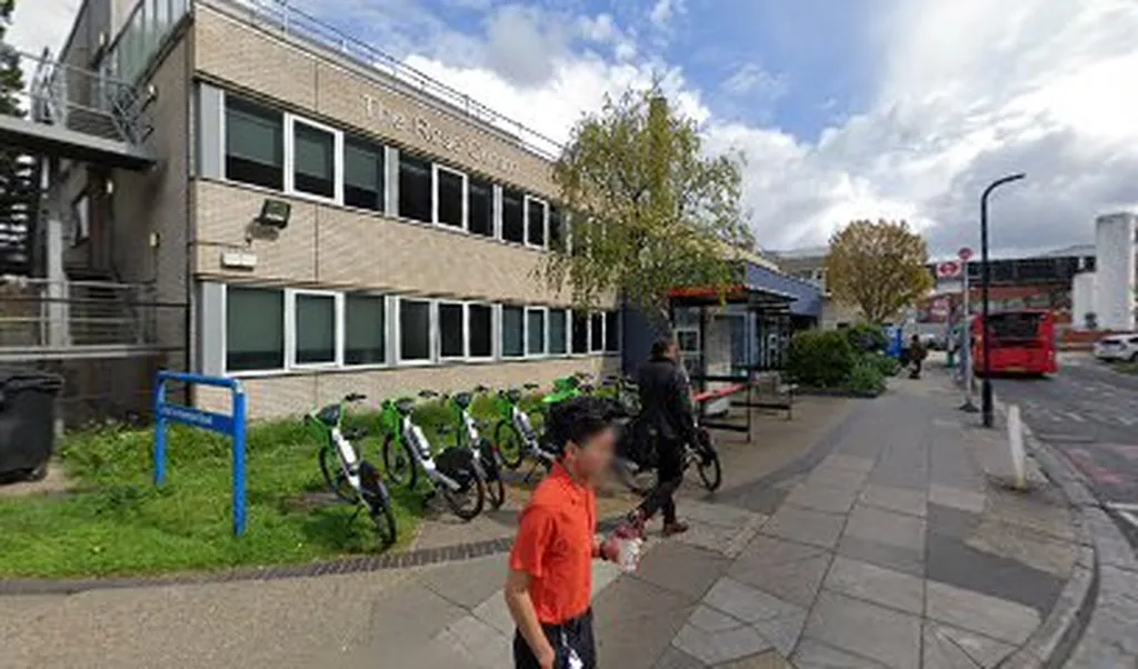 St George's / University Of London (Stop HA)