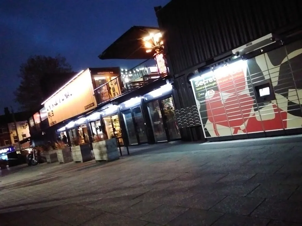 St James Street Station (Stop D)