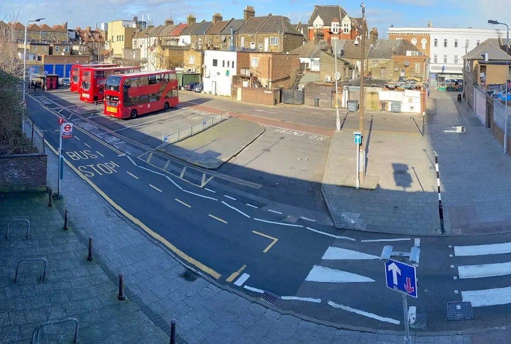 St James Street Station (Stop F)