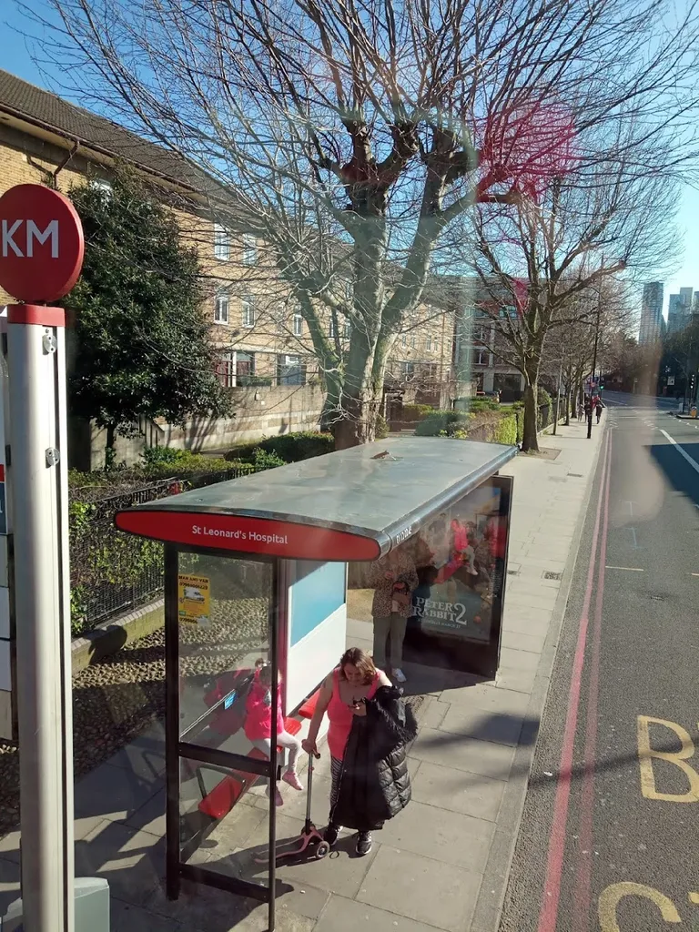 St Leonards Hospital (Stop KM)