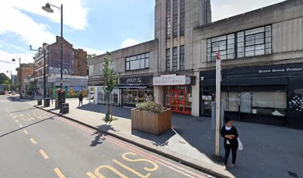St Loys Road (Stop G)