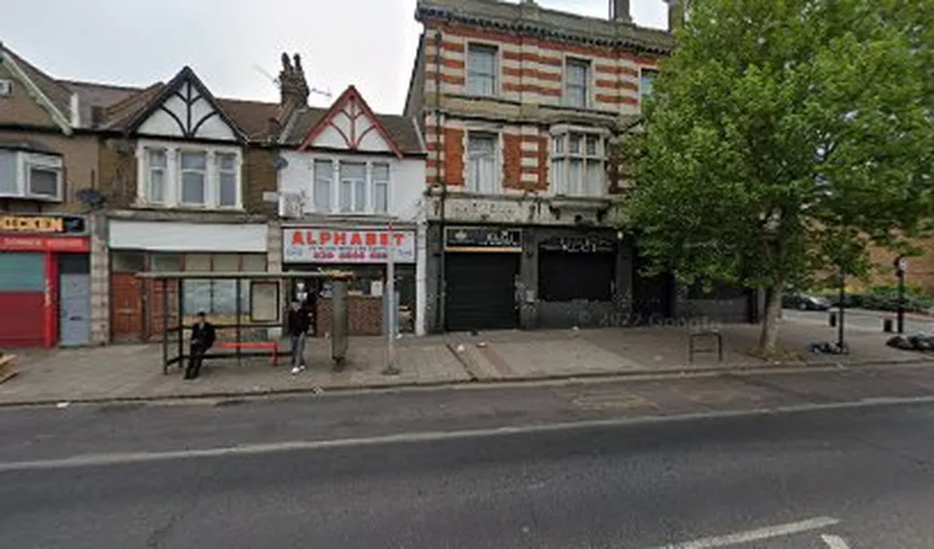St Olaves Road (Stop W)