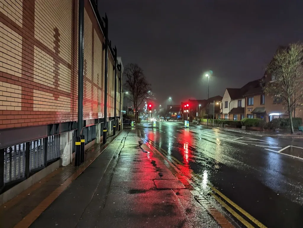 Stafford Road / Woodcote Road (Stop M)