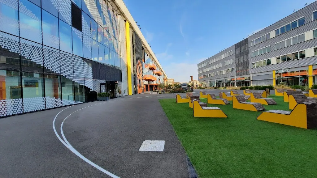 Staffordshire University London - Digital Institute