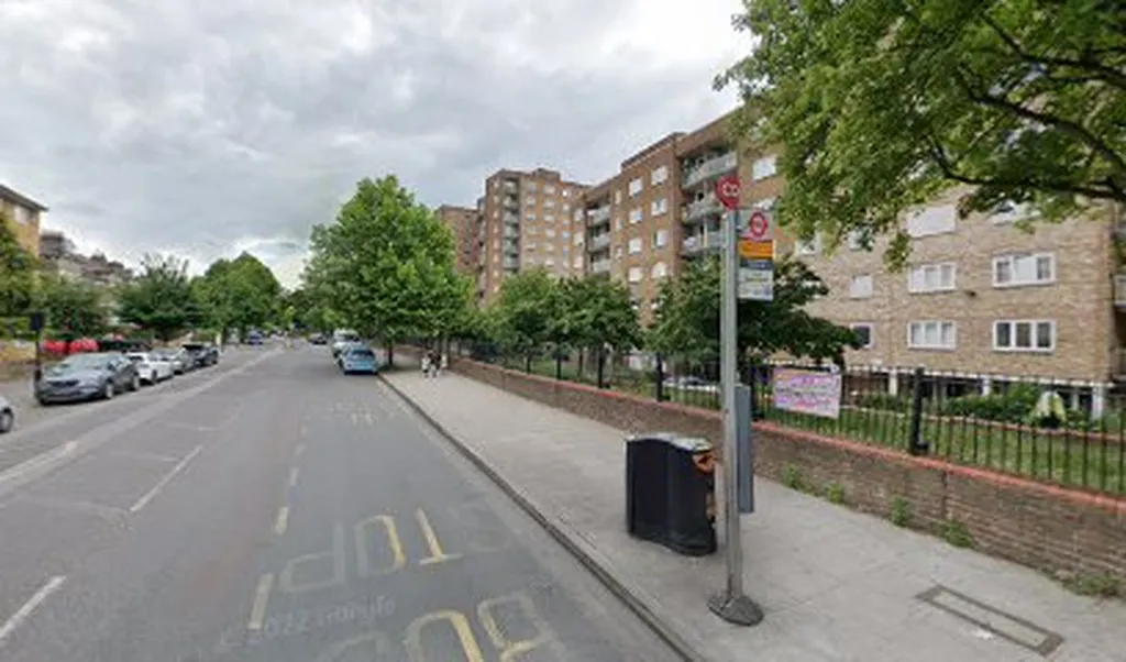 Stamford Hill Station (Stop CQ)